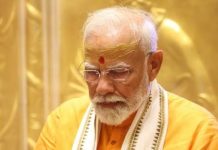 तीन तलाक पर सुप्रीम कोर्ट का समर्थन मगर सबरीमाला पर विरोध! ये घटिया पॉलिटिक्स है मोदी जी