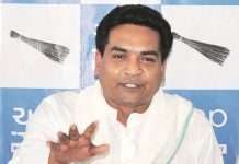 BJP नेता कपिल मिश्रा 13,000 वोटों से पीछे, राणा का तंज- देश के ‘गद्दारों’ ने जोरदार तमाचा मारा है