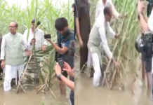 कैमरों के साथ बाढ़ का जायजा लेने पहुंचे शिवराज सिंह चौहान, सोशल मीडिया पर जमकर हुए ट्रोल!